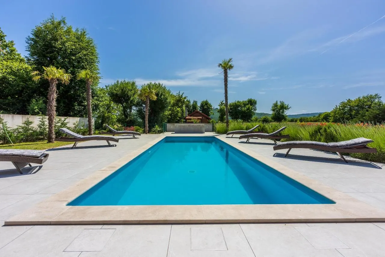 Holiday home Villa Palma With Heated Private Pool Podhum
