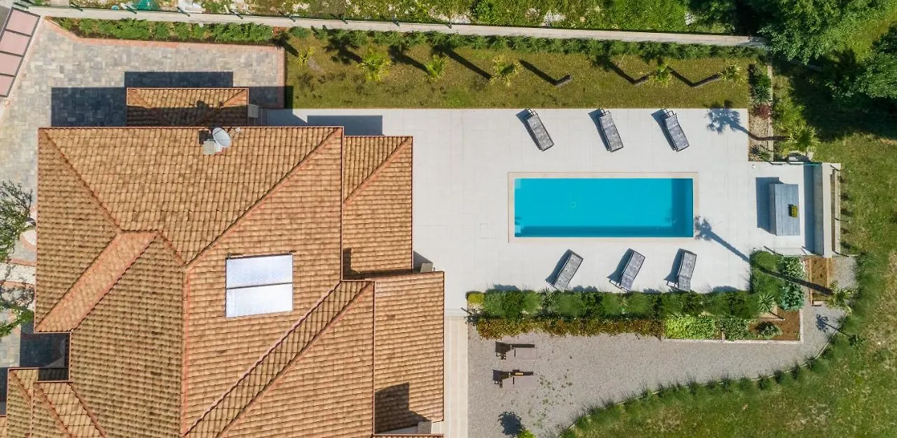 Holiday home Villa Palma With Heated Private Pool Podhum