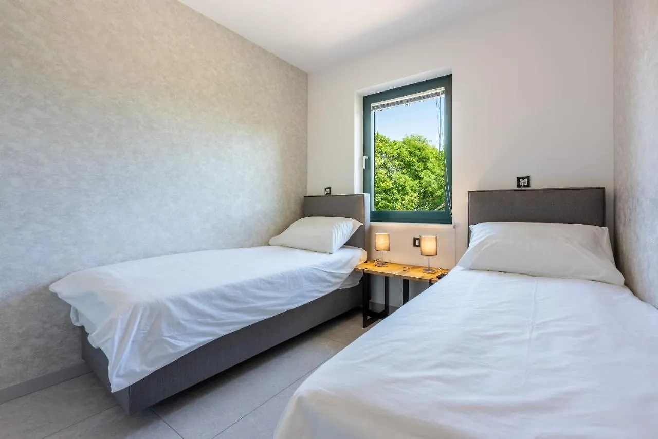 Villa Palma With Heated Private Pool Podhum Croatia